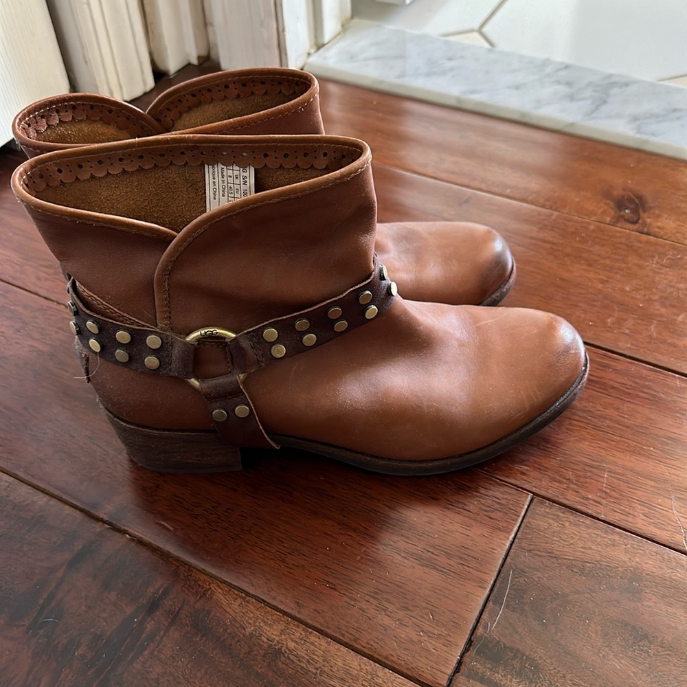 Uggs booties